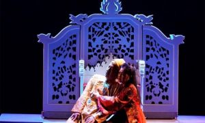 Tranh cãi đề xuất hỗ trợ nghệ sĩ bị ảnh hưởng bởi dịch Covid-19