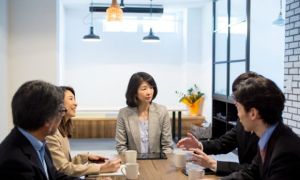 Nhật Bản đề xuất chế độ làm việc 4 ngày/1 tuần: Nhiều người nghĩ “sướng”,...
