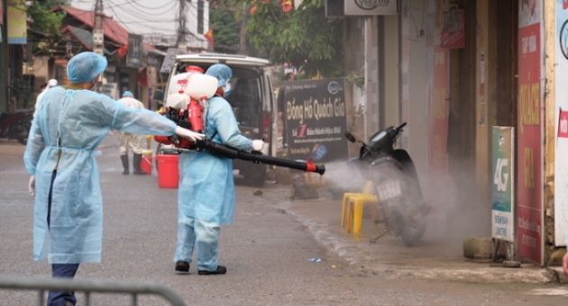 Hà Nội phát sinh thêm 2 ổ dịch mới, 10 người nhiễm Covid-19