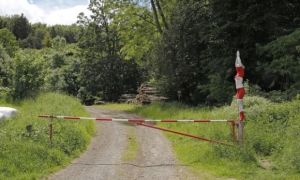 Đức: Mẫu nữ khỏa thân