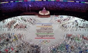 Khai mạc Olympic Tokyo: Cuộc chơi đắt đỏ, tình người ấm áp