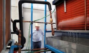 Máy tạo nước từ không khí cho các khu vực khô cằn