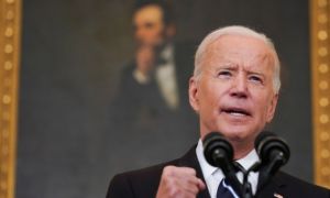 Tổng thống Biden: Không để người chưa tiêm khiến mọi người phải trả giá
