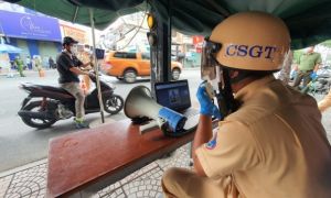 Xử lý tài xế ô tô đăng ký mã QR 'luồng xanh' sai quy định