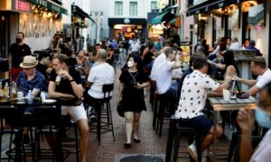 Singapore bình tĩnh đón nhận 5.000 ca COVID-19/ngày