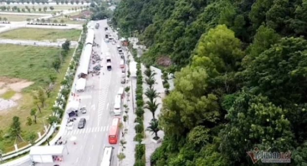 Mong ước lần đầu cũng là lần cuối của những người vượt nghìn cây số về quê