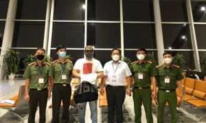 Đối tượng lừa đảo qua mạng ở Hàn Quốc trốn truy nã bị bắt tại Hà Nội