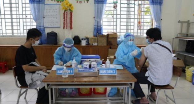 Cần Thơ: Huy động tổng lực y tế công - tư tham gia tiêm vắc xin phòng COVID-19