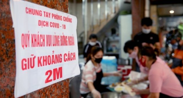 TP.HCM mở dần dịch vụ ăn uống tại chỗ từ tuần sau
