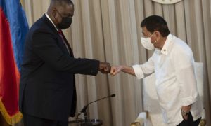 3 lý do khiến Tổng thống Philippines Duterte bất ngờ xích lại gần Mỹ