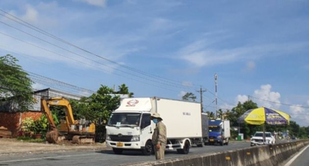 Bạc Liêu: Người chưa tiêm vắc xin ở vùng cam, đỏ không được ra đường