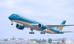 Khách đi máy bay, tàu hỏa không phải làm cam kết phòng COVID-19