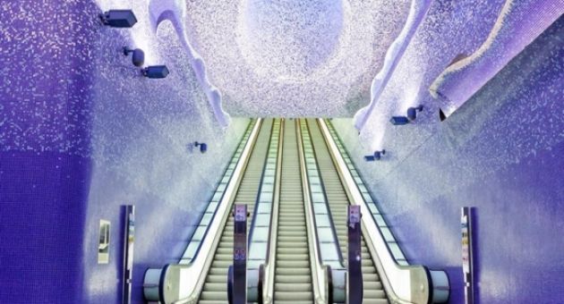 6 ga tàu điện ngầm thiết kế như lối vào thế giới khác, lộng lẫy hệt cung điện