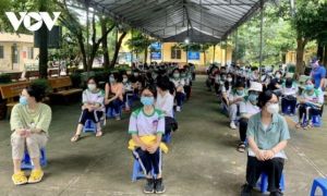Lần đầu tiên tiêm vaccine ngừa COVID-19 cho trẻ em tại TP.HCM