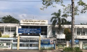 Đề nghị làm rõ việc thầy giáo làm lộ hình ảnh nhạy cảm khi dạy trực tuyến