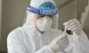 31 người từ địa phương khác về Hà Nội nhiễm SARS-CoV-2 dù tiêm đủ 2 liều vaccine