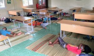 Cách ly 141 giáo viên, học sinh ở lại trường ngay trong đêm vì liên quan ca...