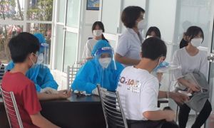 Tỉnh đầu tiên ở miền Tây tiêm vắc xin cho học sinh