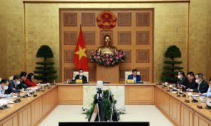 Không đợi tiêm hết vắc xin hay hết ca nhiễm cộng đồng mới cho trẻ đi học lại