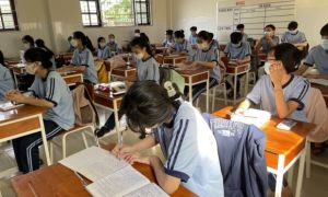Một học sinh đảo Thạnh An mắc COVID-19: Một lớp học trực tuyến, còn lại đi học...