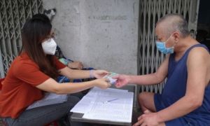Phường lập danh sách nhận hỗ trợ nhiều hơn thực tế