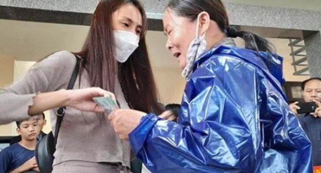 UBND Lệ Thủy thông tin bất ngờ về việc rà soát số tiền Thủy Tiên cứu trợ:...