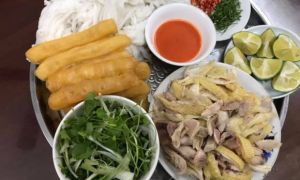 Nấu nồi phở gà thật ngon cũng kỳ công lắm đó