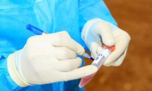 Số ca mắc COVID-19 cả nước gia tăng, nhiều F0 phát hiện qua dấu hiệu ho, sốt