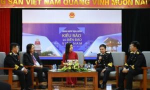/thumb/thumb.php?src=images/stories/content/2021/11/22/1_kieu-bao-voi-bien-dao-viet-nam-am-long-an-long-va-yen-long.jpg&w=300&h=180&zc=1&q=80&a=c