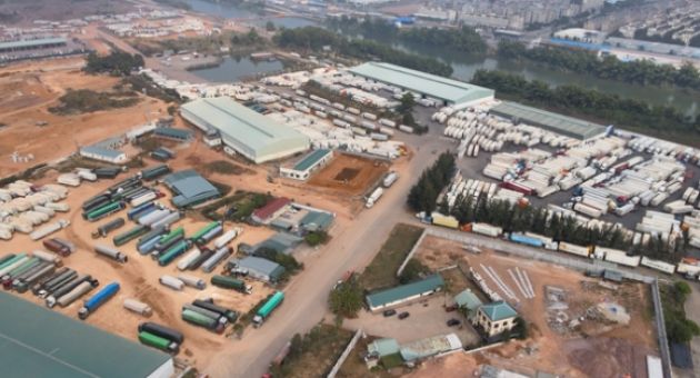 Quảng Ninh đề nghị các tỉnh, thành tạm dừng đưa hàng đến cửa khẩu