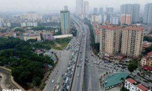 Người dân đổ xô về quê nghỉ Tết, cửa ngõ Hà Nội ùn tắc kéo dài nhiều cây số