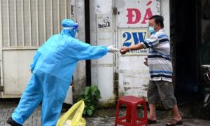 Tin COVID-19 chiều 4-1: Hà Nội tăng mạnh với gần 2.500 ca