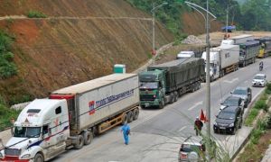 Lạng Sơn khuyến cáo tạm dừng đưa hàng hóa lên cửa khẩu