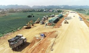 Vì sao 2 đoạn cao tốc qua miền Tây có suất đầu tư khác nhau?