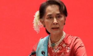 Bà Suu Kyi lãnh thêm án tù vì xài bộ đàm nhập khẩu không phép