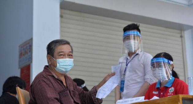 Tin COVID-19 chiều 11-1: Thêm 16.035 ca mới, Hà Nội vẫn nhiều nhất với gần...