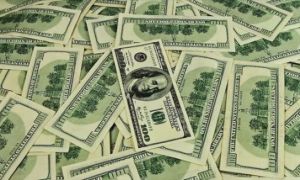 Tỷ giá USD, Euro ngày 14/1: Rủi ro hiện hữu, USD lao dốc