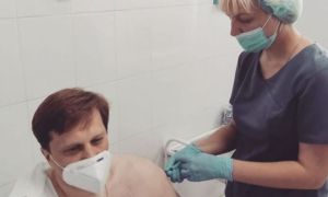 Hiệu quả vaccine “Sputnik V” của Nga chống lại “Omicron” là khoảng 75%