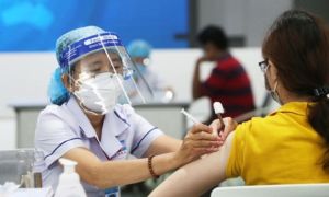 Không đặt ra quy định phòng, chống dịch trái với hướng dẫn, quy định của Bộ Y...
