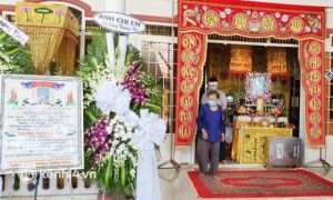 Ảnh: Hiện trường vụ nữ sinh đầu độc cha ruột rồi đổ xi-măng chôn xác sau nhà,...