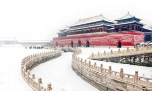 Cảnh đẹp đến lạc lối ở Tử Cấm Thành mùa tuyết hệt như cắt từ thước phim cổ trang