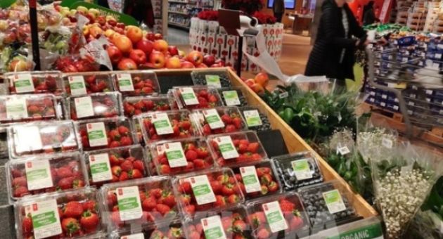 Lạm phát 'bào mòn' túi tiền của người dân Canada