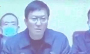 Chủ tịch huyện ở Trung Quốc bị lên án vì dọa bắt giam người về ăn Tết