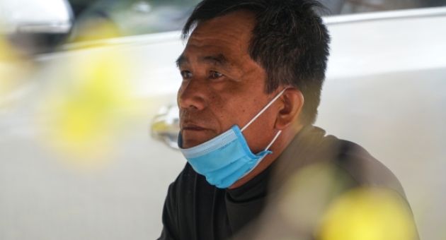 Mai Tết ở Hà Nội chưa năm nào vắng khách như năm nay, người bán lo lỗ