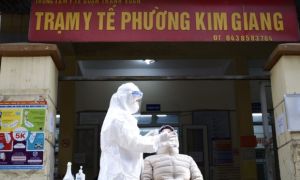 Những người quên Tết giữ vững