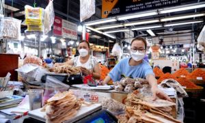 Thủ tướng: Địa phương không được tự đặt yêu cầu phòng dịch, không lợi dụng Tết...