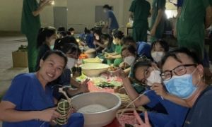 Tết 'xanh hy vọng' trong Bệnh viện Hồi sức COVID-19 TP.HCM