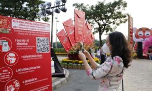 Thủ tướng: Địa phương không tự đặt yêu cầu chống dịch, không 'ngăn sông cấm chợ'