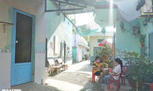 /thumb/thumb.php?src=images/stories/content/2022/02/03/1_ca-nam-lam-khong-du-con-thieu-no-dau-dam-ve-que-an-tet.jpg&w=300&h=180&zc=1&q=80&a=c