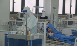 Hà Nội: Dịch vụ chăm sóc F0 3 triệu/ngày 'nóng' dịp Tết